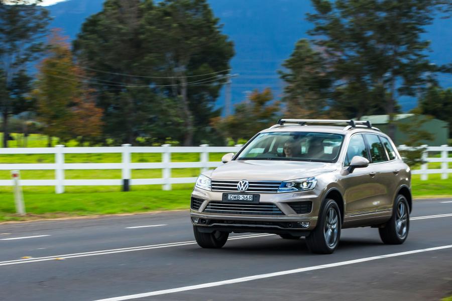  Volkswagen Touareg V6 TDI Adventure 2017 года  (AU) (фото 15 из 33)